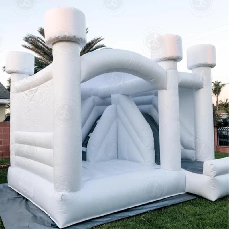 Équipements de fête, grande maison gonflable blanche à rebond avec toboggan pour location