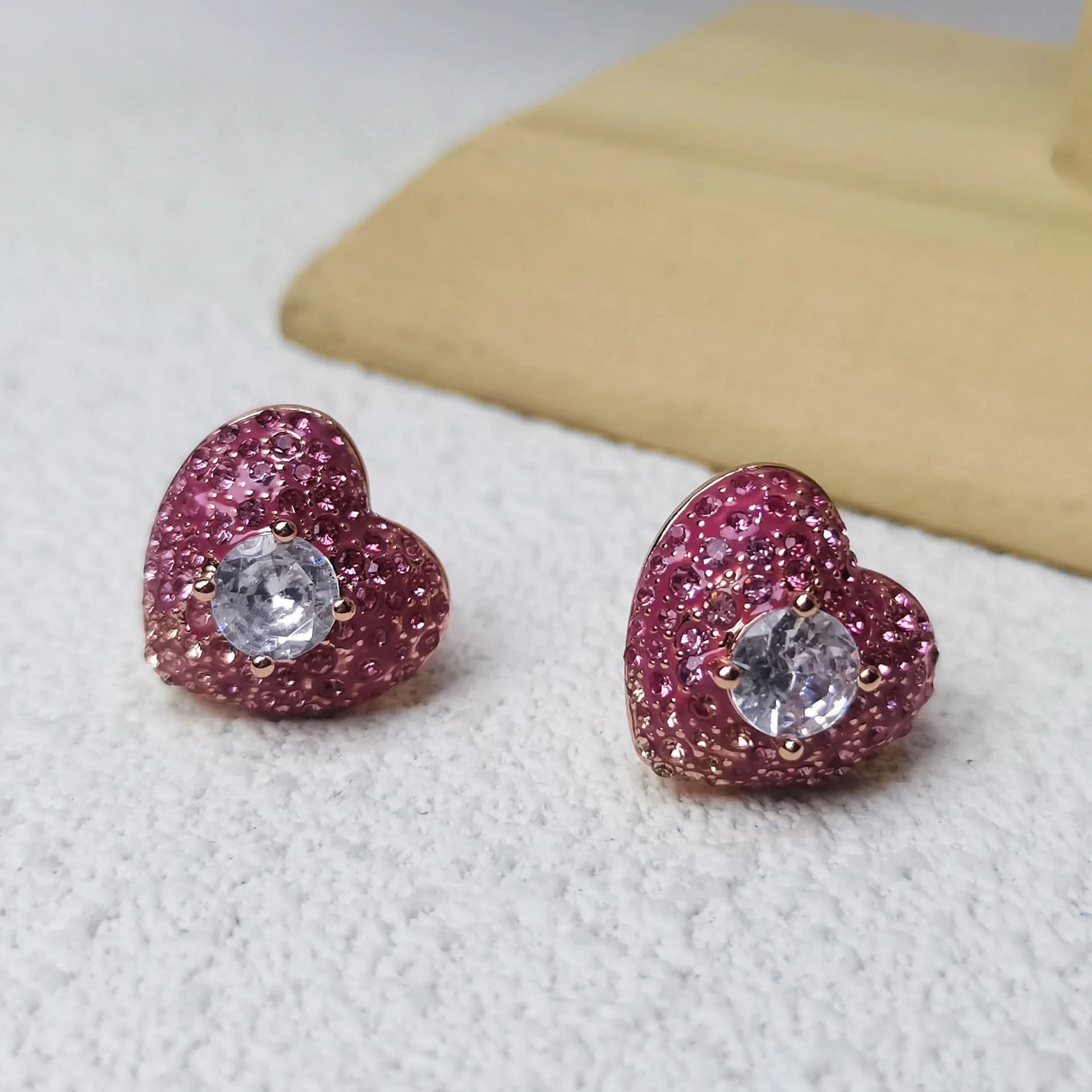 Nouvelle Tendance 2026 : Parures de Luxe en Cristal – Pendentif Cœur Rose et Coquillage Vert, Collie