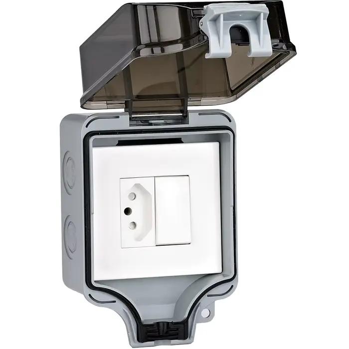 Prise étanche extérieure IP66 Brésil 20A coupe-vent, imperméable et étanche