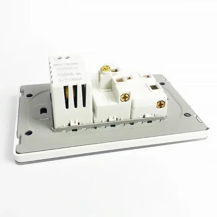  Prise murale ModernSeries avec USB-C PD 3.0 - Design Schuko Italie/Chile et panneau en verre trempé anti-empreintes