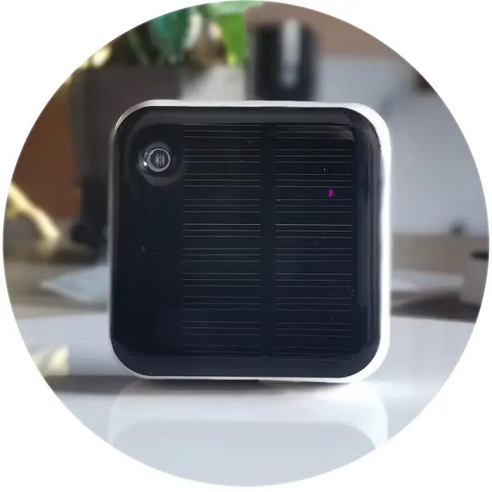 Capteur de lumière solaire intelligent avec support d'énergie solaire et contrôle Zigbee pour maison moderne et éco-responsable occasions quotidiennes
