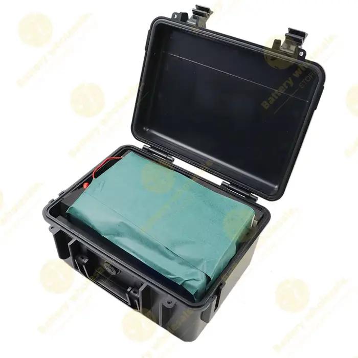 Batterie LiFePO4 12, 8V 30Ah 50Ah 100Ah 120Ah 150Ah avec Bluetooth intégré