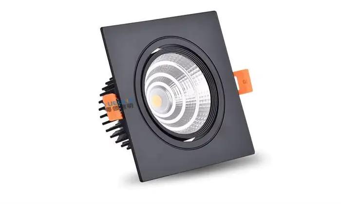 Spot lumineux encastrable moderne pour éclairage intérieur avec éclairage à intensité réglable et design contemporain pour salles à manger, chambres à coucher et plus